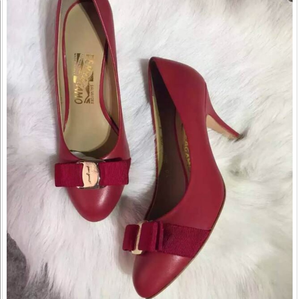 Salvatore Ferragamo Red leather Carla pumps heels